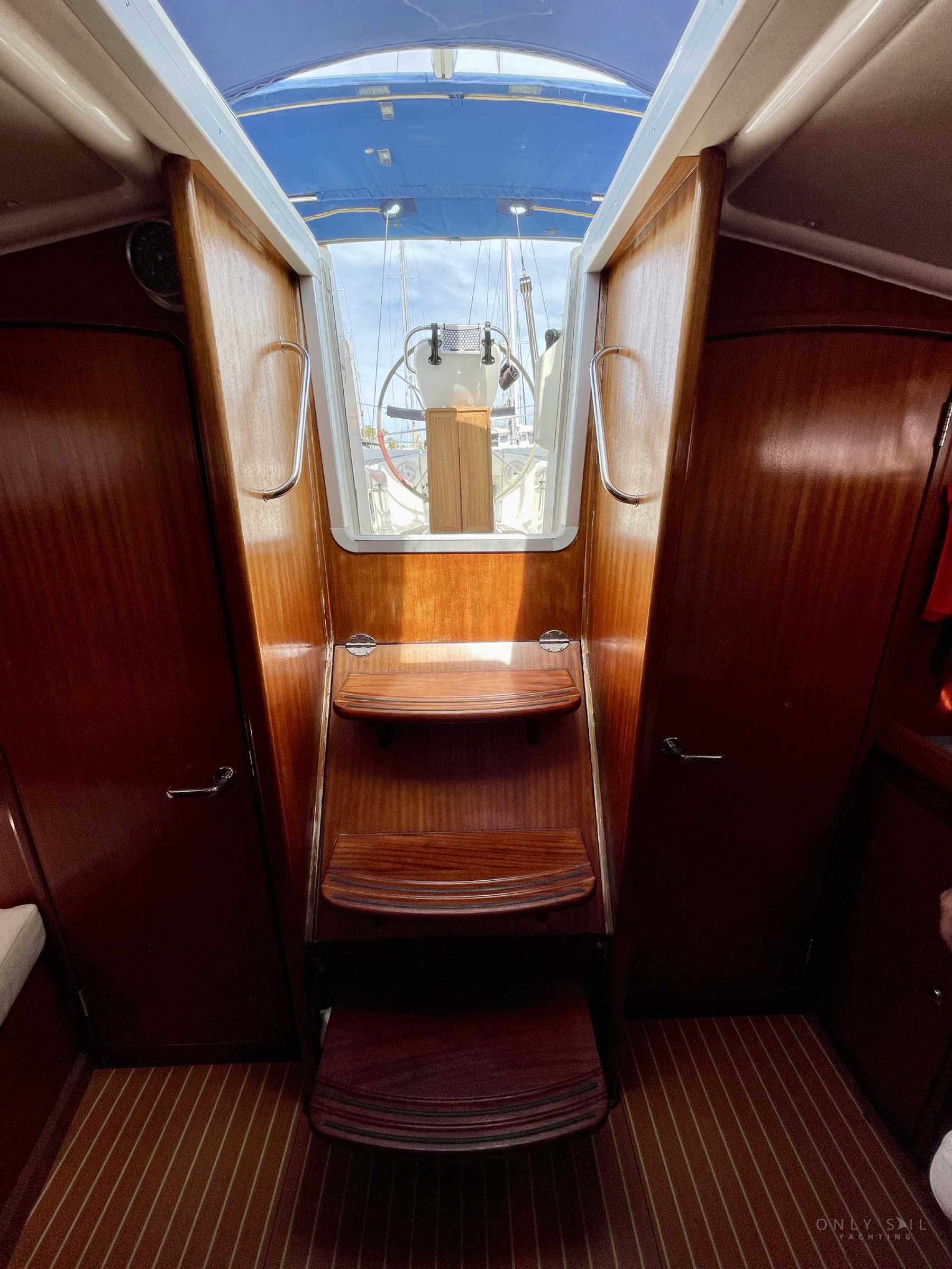 2004 Bavaria 36 — photo 21