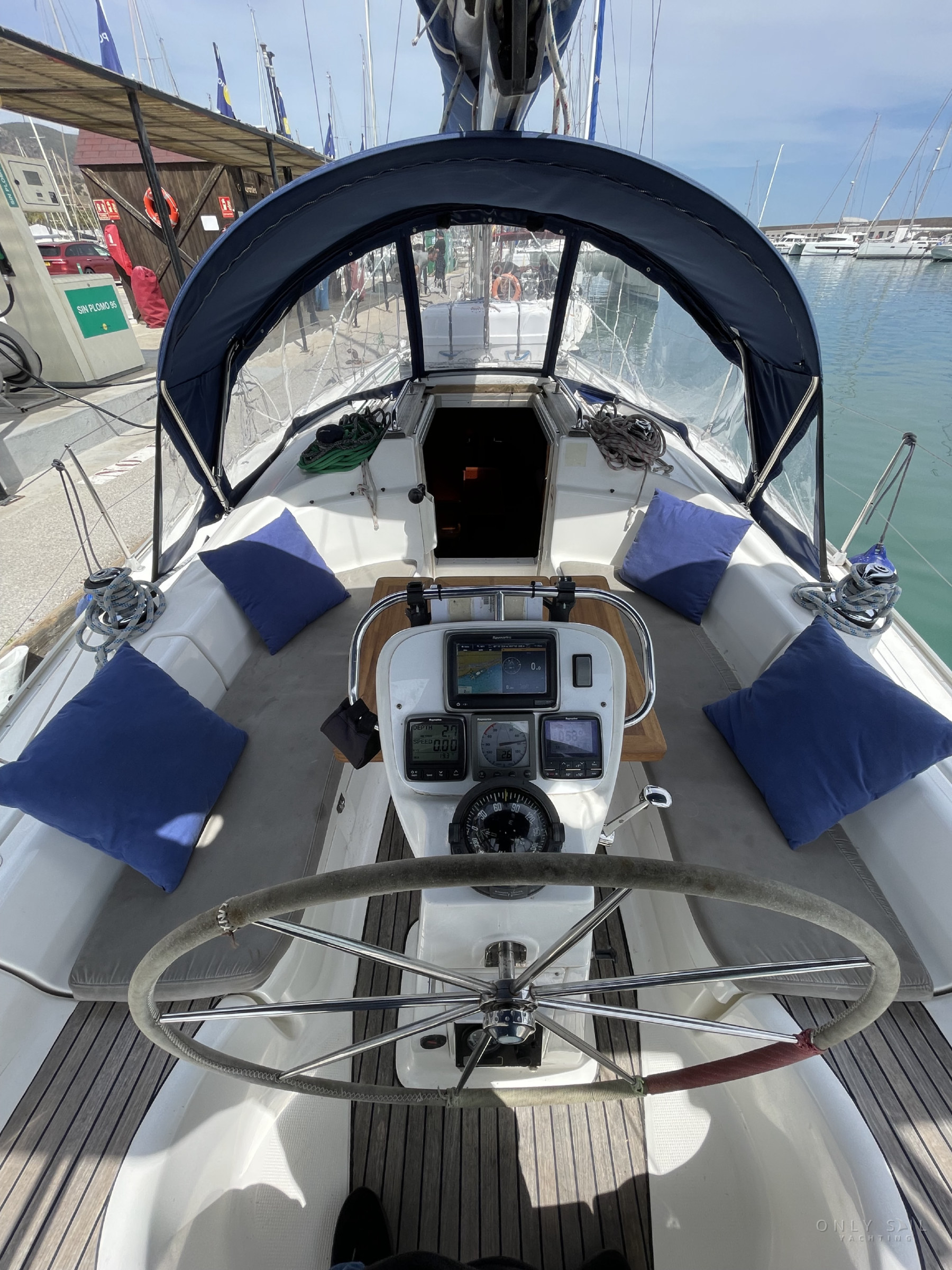 2004 Bavaria 36 — photo 6