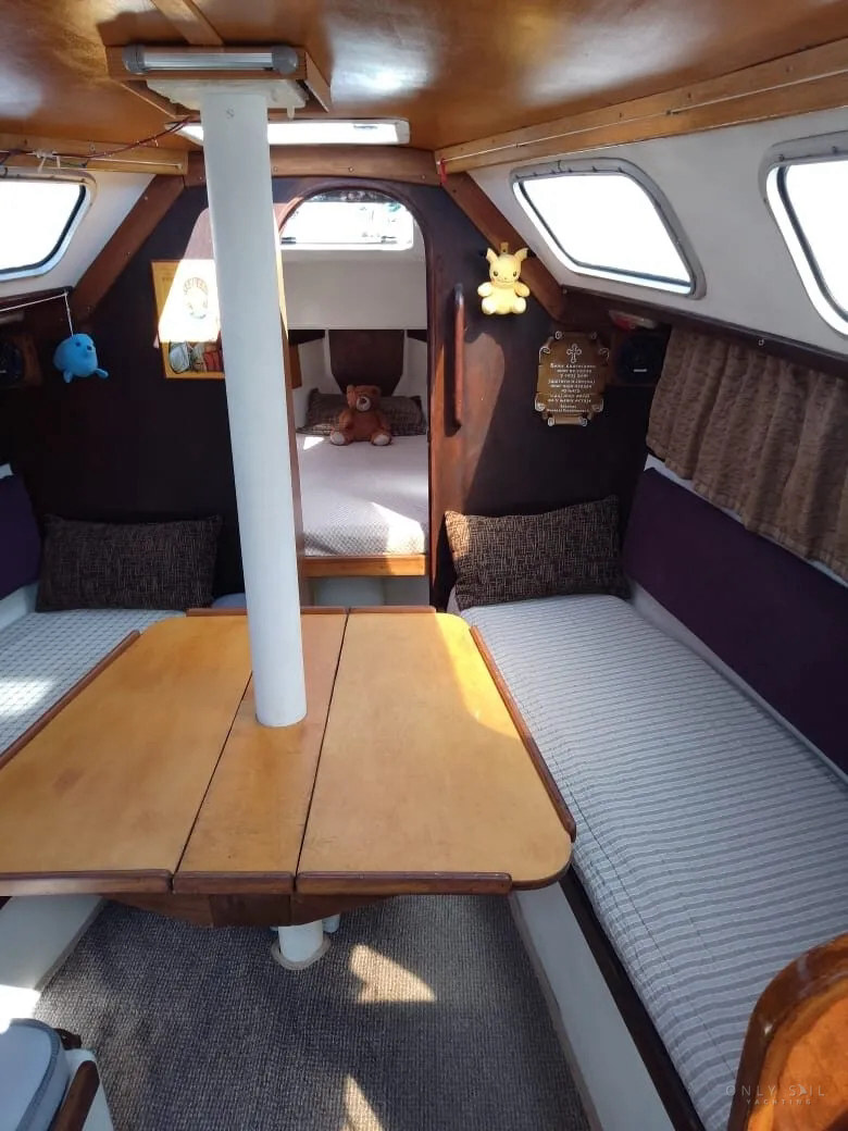 1989 Dromor 32 — photo 23