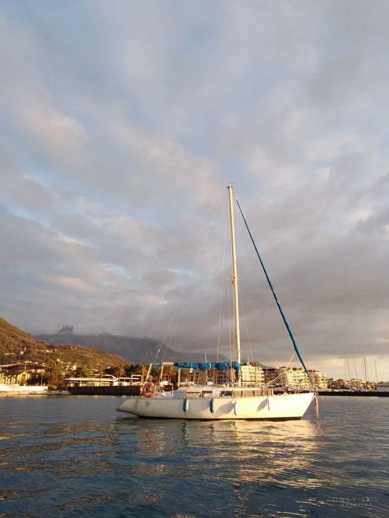 1989 Dromor 32 — photo 20