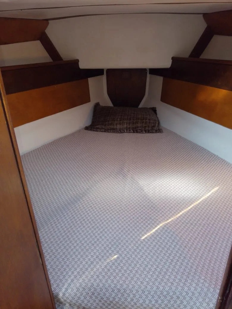 1989 Dromor 32 — photo 18