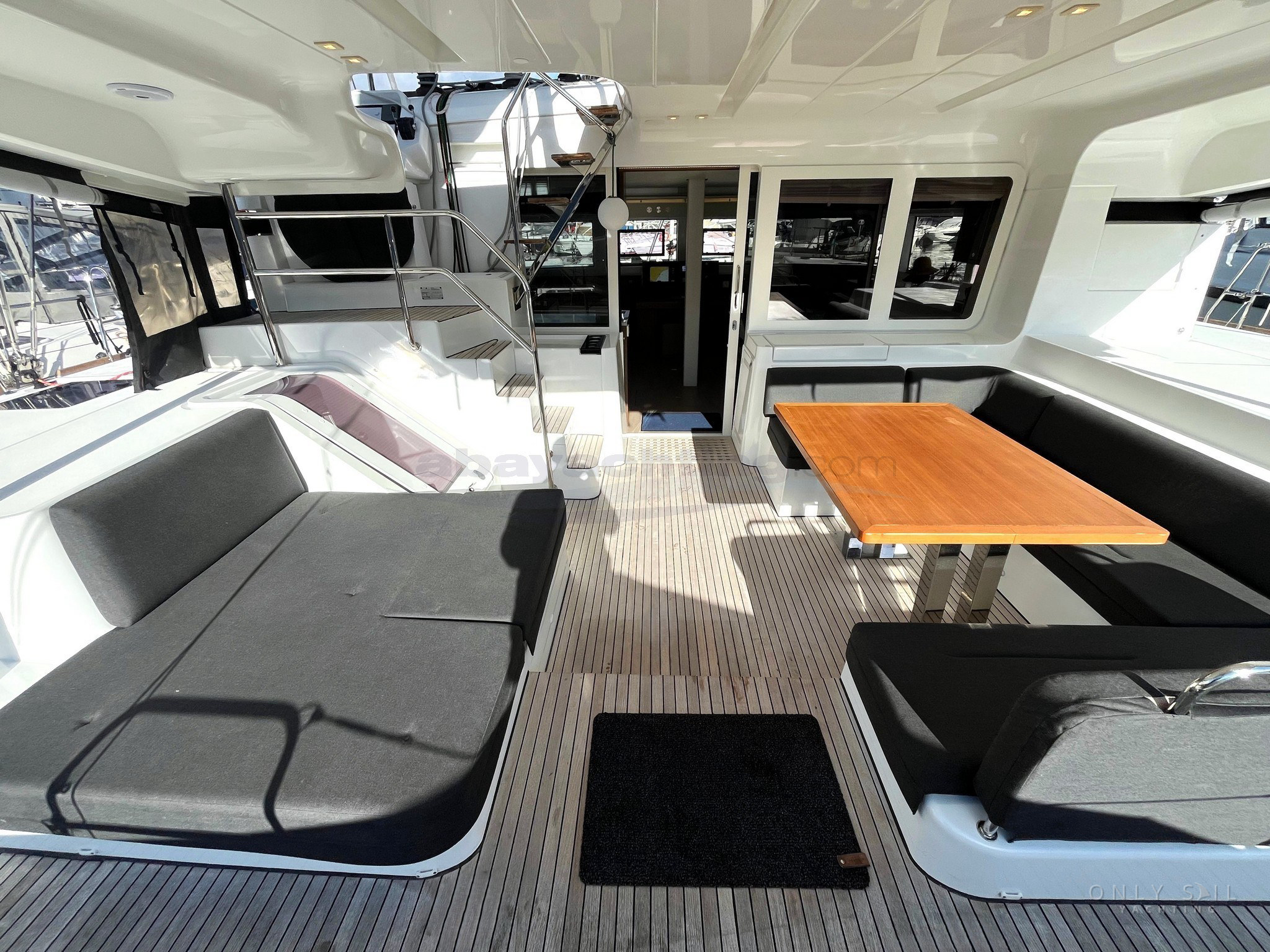 2017 VENTA LAGOON 52 S — foto 11