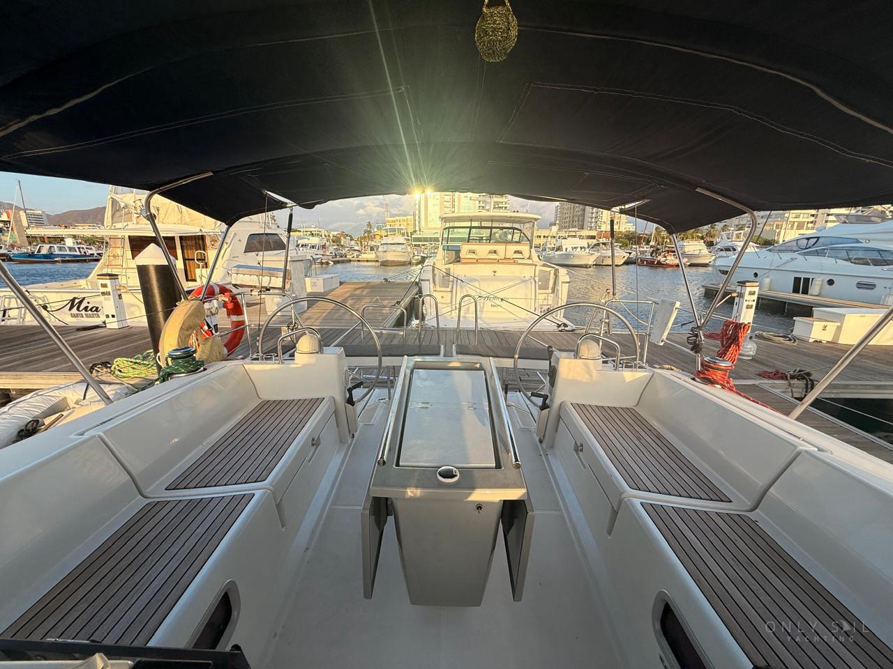 2012 Vende velero beneteau oceanis 41 — photo 11